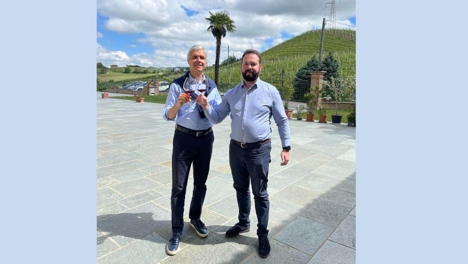 Andrea Carpi and the Russian importer outside the winery Prinsi.